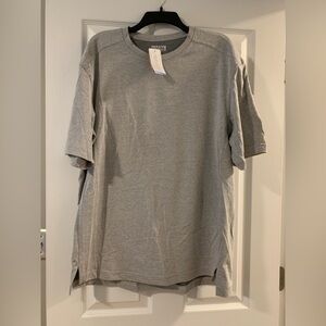 Duluth Trading Co Gray Short Sleeve Tee